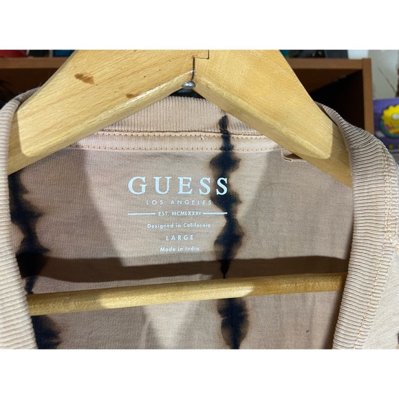 Awesome guess ski club acid wash, tie dye, embroidered patch tee shirt - Picture 4 of 4